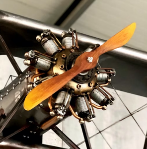 Modello di Aeroplano Vintage in Metallo Stile Industriale Loft, Grande Biplano Retrò in Ferro da Appendere per Decorazione Commerciale di Bar e Centri Commerciali - Product Image 3