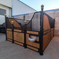 Box pour chevaux en acier inoxydable et bambou, style européen classique, préfabriquées, modulaires, longueur personnalisable de 3m à 3,6m
