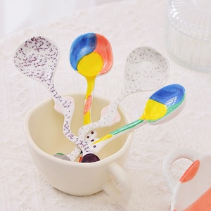 Cuchara de cerámica pintada a mano Ins, cubiertos de cerámica, cucharadita de ensalada de yogur para el día a día, vajilla de diseño, cuchara redonda bonita - Product Image 3