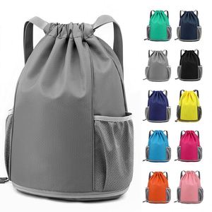 Sac à dos de sport en polyester de haute qualité avec cordon de serrage, sac de gym imperméable, logo personnalisé, sacs à cordon promotionnels pour la remise en forme - Product Image 3