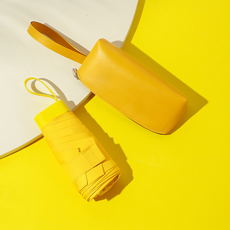 sac à fermeture éclair en cuir-jaune