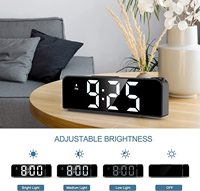 Meilleur vendeur, Projection numérique électrique, Mini alarme lumineuse, Table miroir, horloge LED avec projecteur de temps