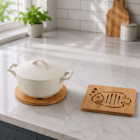 Fabricant de sets de table en bambou créatifs pour hôtels et usage domestique ; Sets de table épais résistants à la chaleur, design rond/carré moderne, diamètre 16 cm