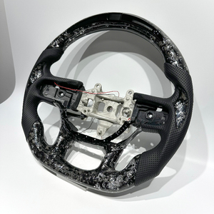 Volant sport en fibre de carbone forgée LED de style course, conçu avec raffinement, pour les voitures Dodge RAM 1500 2500 3500 TRX. - Product Image 4