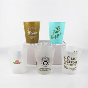 Tasses flexibles givrées 16 oz "FEST LIFE" 16 oz. Tasse Incassable Givrée Tasse Flex Givrée Personnalisée - Product Image 1