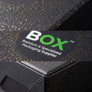 Caja de Cartón Rígido Negro Mate con Logotipo Personalizado al por Mayor para Perfumes y Cosméticos, Empaque de Papel con Detalles Dorados - Product Image 4