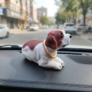 Figurine de chien en résine OEM/ODM, design animalier moderne de dessin animé, chiot qui fait la tête, ornement de voiture - Product Image 3