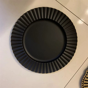 Sottopiatto per la cena del caricatore nero di plastica di alta qualità all'ingrosso per il matrimonio dell'hotel - Product Image 2