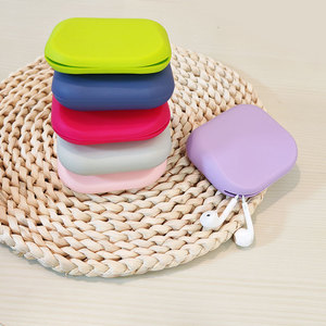เคสซิลิโคนแบบนิ่มขนาดเล็ก ป้องกันรอยขีดข่วน สำหรับหูฟังและอุปกรณ์เสริม - Product Image 6