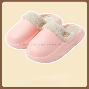 Chaussons en EVA de haute qualité pour filles, chaussons plateforme, chaussons en peluche, chaussons tendance, chaussons d'extérieur avec grande promotion - Product Image 3