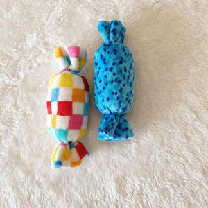 Juguete Ecológico para Perros de Algodón y Látex, Diseño de Caramelo Navideño, Multicolor, Pequeño, para Masticar - Product Image 5