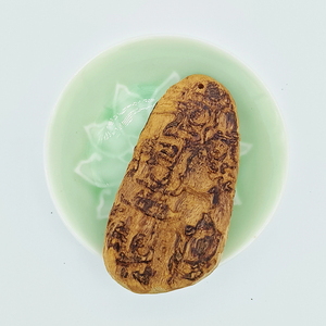 Liontin Naga Kayu Gaharu Liar - Kerajinan Kayu Desain Feng Shui untuk Berbagai Acara - Product Image 4