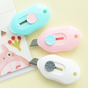 Cuchillo Multiusos Mini Chenguang Stationery Ass91361, Cuchilla de Acero Inoxidable, Cortador de Papel, Cuchillo para Papel Tapiz, Abridor de Cajas - Product Image 1