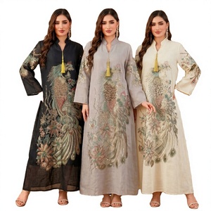 Abaya de poliéster bordada elegante y resistente para mujer, de longitud hasta el tobillo, estilo colgante, holgada y cómoda, novedad de verano transfronteriza. - Product Image 3