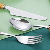 Usine directe créative Western Steak couteau fourchette cuillère ensemble manche en bambou naturel vaisselle pour les fêtes voyage pour servir le gâteau