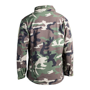 Woodland camuflaje <span class=keywords><strong>capucha</strong></span> oculta Piel de tiburón chaqueta de concha suave ropa táctica a prueba de viento chaqueta impermeable con <span class=keywords><strong>capucha</strong></span> - Product Image 2