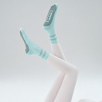 Chaussettes de yoga OEM pour femmes, mi-mollet, de haute qualité, pour fitness en intérieur, course à pied, barre et Pilates