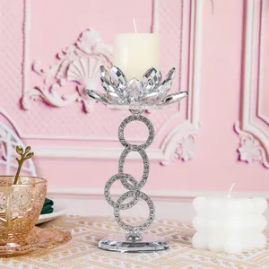 水晶莲花烛台，用于柱状蜡烛和茶蜡烛，银色金属支架，可容纳1.5支蜡烛