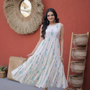 dhwaja export White Cotton Readymade <b>Kurti</b> with Floral Printed Work - Product Image 1