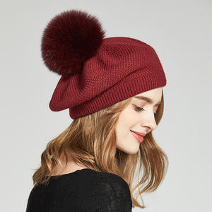 Chapeaux béret personnalisés en laine angolaise pour femmes, béret français avec pompon en fourrure <span class=keywords><strong>Amazon</strong></span> Offre Spéciale, vente en gros - Product Image 1