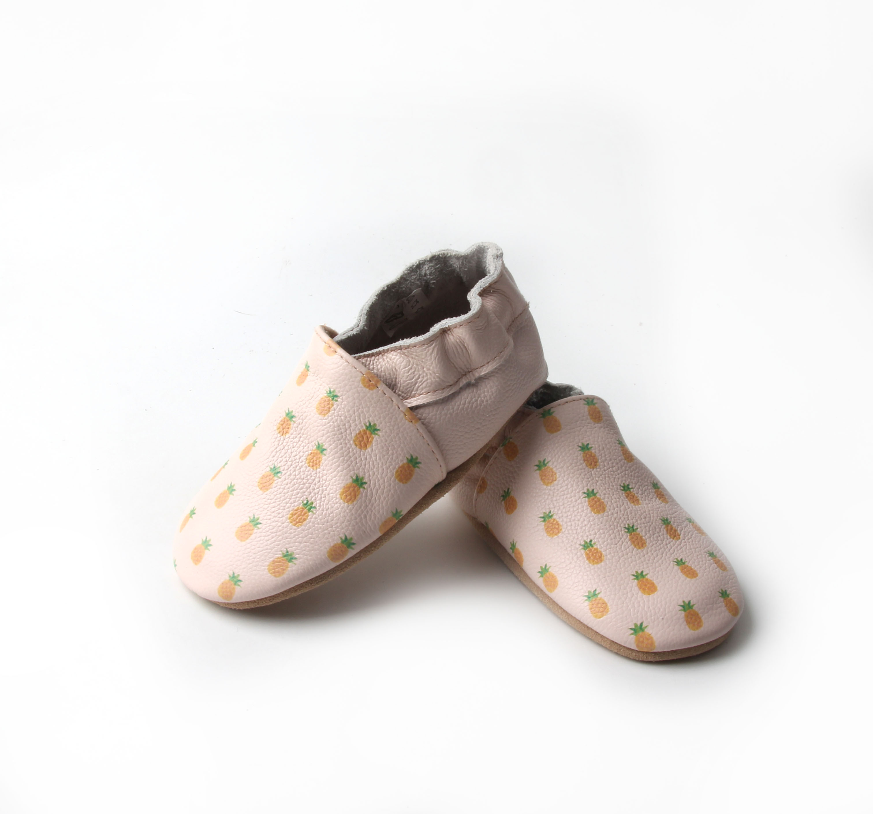 Детская модная мягкая кожаная обувь из натуральной кожи Новый стильный для помещений в наличии