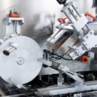 Machine d'emballage entièrement automatique à grande vitesse pour barres énergétiques, chocolat et céréales