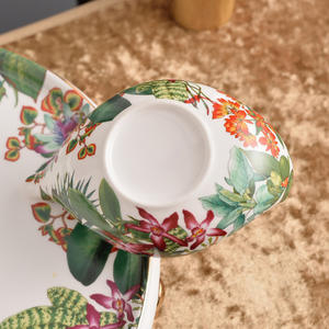Service à thé en porcelaine fine à motifs floraux anglais, 8 pièces, avec plateau - Product Image 6