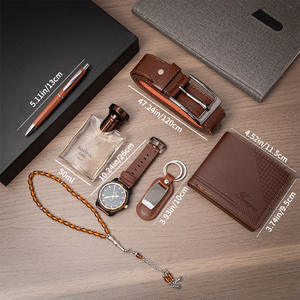 Set Regalo da Uomo 7 Pezzi con Profumo, Portafoglio, Cintura, Orologio per <span class=keywords><strong>San</strong></span> <span class=keywords><strong>Valentino</strong></span>, Natale, Festa degli Insegnanti, Festa del Papà - Product Image 2