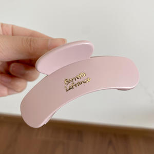 Pince à cheveux en acétate minimaliste verte unie pour femme, personnalisable avec logo, grande pince personnalisée de haute qualité - Product Image 5