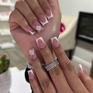 Faux ongles à presser de haute qualité avec colle, en boîte, style français, magnétiques, carrés, forme cercueil, à paillettes, artificiels - Prix de gros - Product Image 1