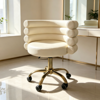 Fauteuil de lavage de luxe blanc avec base en métal doré et dossier en cuir PU – Mobilier de salon de beauté et de coiffure