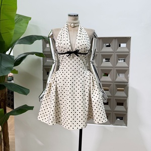 Elegante Abito Corto Vintage con Stampa <span class=keywords><strong>a</strong></span> <span class=keywords><strong>Pois</strong></span> Floccata, Halter e Schiena Scoperta - Product Image 1