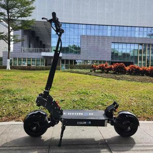 Trottinette électrique haute performance pour la ville, charge maximale 150 kg, batterie lithium 30 Ah/40 Ah, pneu de 11 pouces, moteur double 60 V 6000 W - Product Image 4