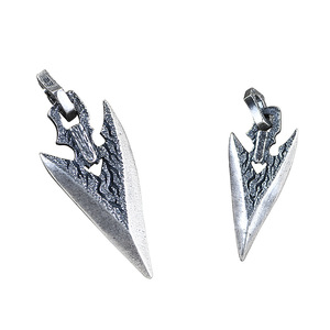 S990 Perak Murni Retro <span class=keywords><strong>Matte</strong></span> Thai Perak Wholesale Batu Senjata Bentuk Pria Kalung Liontin Liontin Perak