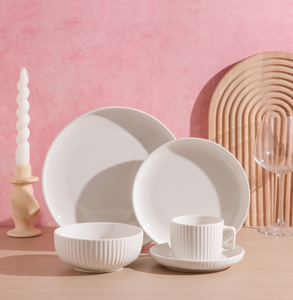 Service de vaisselle blanc texturé à côtes verticales, assiette, bol, tasse, soucoupe pour cuisine moderne, hôtel, restaurant, vente en gros - Product Image 1
