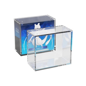 Caja Protectora Acrílica Transparente Resistente a los Rayos UV para Cartas Pokémon ETB con Tapa Magnética - Product Image 1