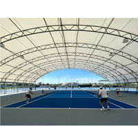 Auvent architectural flexible en PVDF permanent, structure de membrane tendue légère pour hôtel, terrain de tennis, pickleball, padel