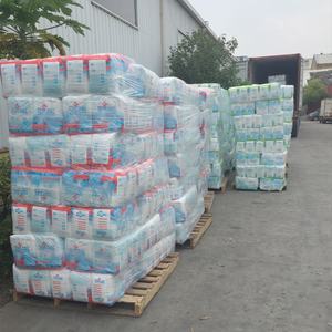 OEM produttore offre un campione gratuito Ultra spesso comodo pannolini per adulti usa e getta per gli ospedali fornitura all'ingrosso - Product Image 2