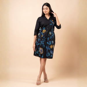 Camisa de Lino Negra de Alta Calidad con Bordado Floral, Vestido Elegante y Duradero para Mujer - Product Image 1