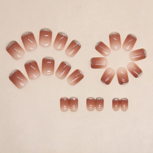 Faux ongles courts de style ballet français, minimalistes, luxe léger, style Ins, couvrance totale, à presser, forme carrée européenne, 24 pièces - Product Image 3