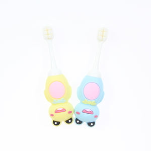Brosse à dents pour bébé de petite taille à poils PBT, style grenouille heureuse, antidérapante, logo OEM, vente chaude, recommandée par les dentistes - Product Image 4