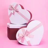 Boîte cadeau de luxe en carton rigide de haute qualité en forme de cœur pour la Saint-Valentin, personnalisable selon vos besoins