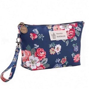 Sac de Maquillage Imprimé Fleurs Mignon et Tendance en Toile, Sac de Voyage Multifonctionnel Portable et Imperméable pour Cosmétiques – Vente en Gros - Product Image 1