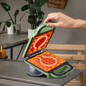 2025 nouvelle vente chaude 3-en-1 petit déjeuner fabricant <span class=keywords><strong>four</strong></span> à <span class=keywords><strong>micro</strong></span>-ondes cafetière <span class=keywords><strong>Mini</strong></span> Sandwich fabricant 2 tranches Sandwich ménage hôtel - Product Image 3