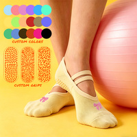 Chaussettes antidérapantes de qualité supérieure pour femmes, chaussettes de yoga OEM antidérapantes, chaussettes unisexes en coton peigné à volants pour Pilates, chaussettes personnalisées