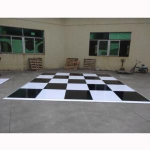 Plancher de danse portable en contreplaqué noir et blanc brillant de 18 mm d'épaisseur et bord en aluminium, facile à installer pour les événements de mariage en plein air - Product Image 2