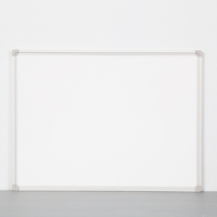 Tableau blanc grand format de haute qualité avec cadre en aluminium robuste et surface en acier laqué, coins de fixation dissimulés