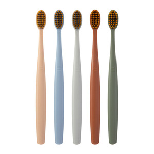 Ensemble de 5 brosses à dents manuelles à poils souples en charbon volcanique, brosses à dents manuelles pour adultes, soin doux de haute qualité, pack familial - Product Image 5