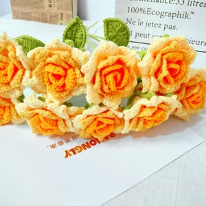 Ramo de Rosas Artificiales Tejidas a Mano con Lana Yiwuhuashen -C134, Romántico y Duradero de 3 a 5 Años para Novia o Enamorada - Product Image 5