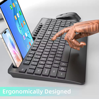 Emplacement de stockage intégré pour clé USB pratique, évite efficacement la perte du petit récepteur USB lors du stockage quotidien et des activités professionnelles en extérieur.
